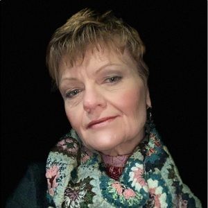 Meet your Posher, Diane